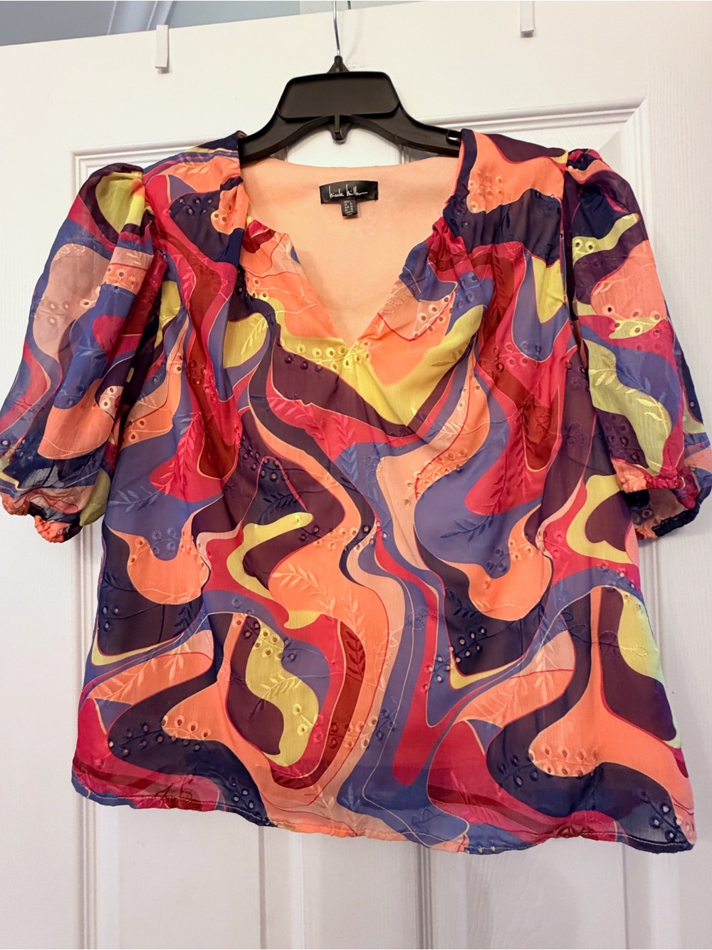 Nicole Miller Multicolor V-Neck Puff Sleeve Top